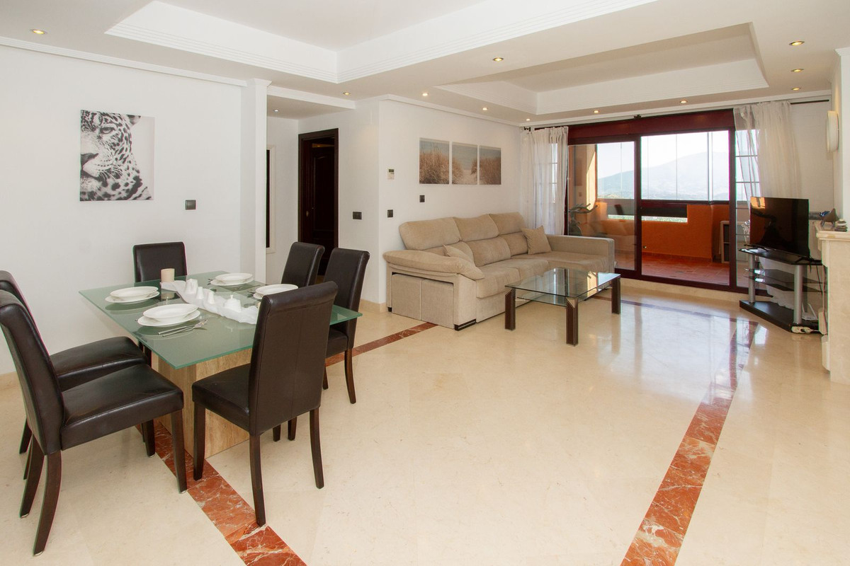 2 bedroom Apartments for sale in La Mairena – R5127244
