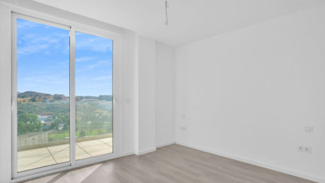 3 bedroom Apartments for sale in La Cala de Mijas – R5135818
