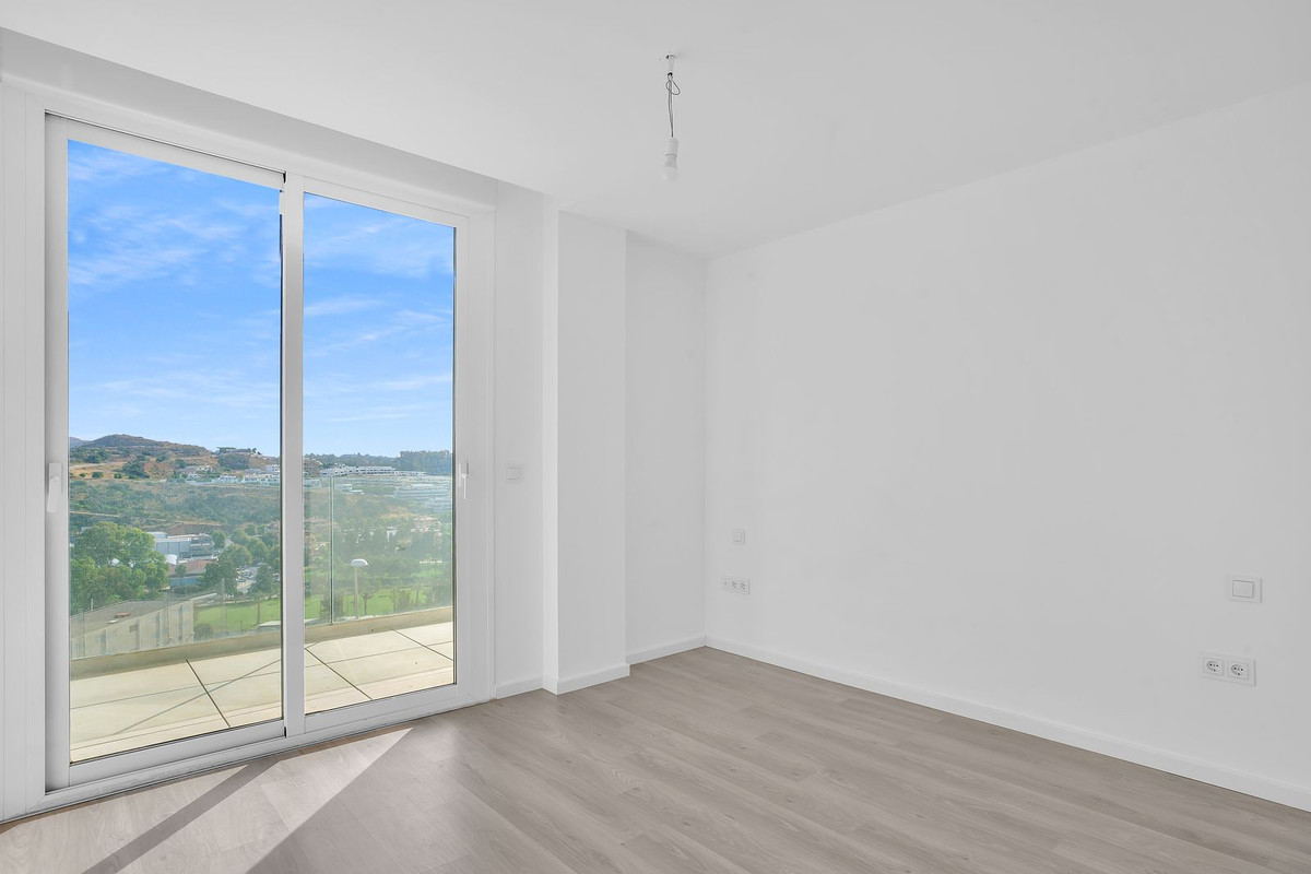 3 bedroom Apartments for sale in La Cala de Mijas – R5135818