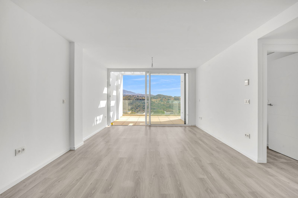 3 bedroom Apartments for sale in La Cala de Mijas – R5135818