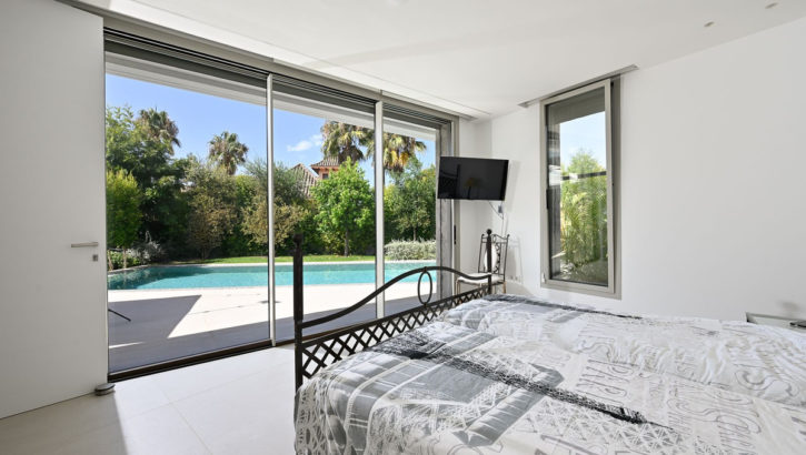 6 bedroom Villas for sale in Marbesa – R5123764 in 