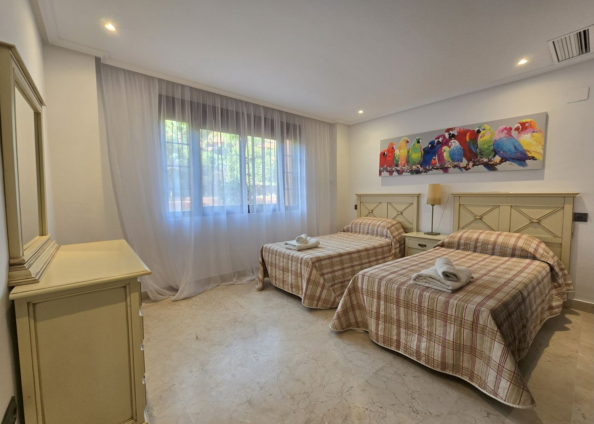 2 bedroom Apartments for sale in La Mairena – R5050405