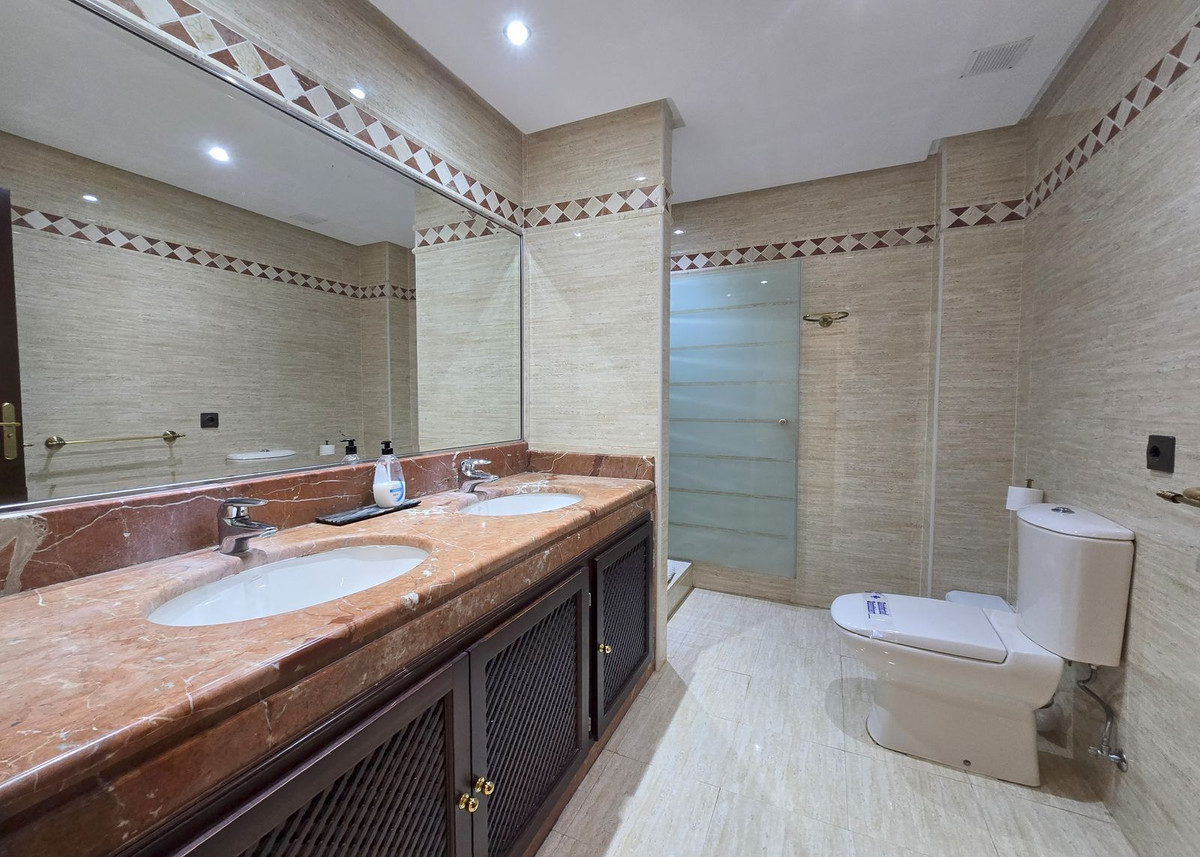 2 bedroom Apartments for sale in La Mairena – R5050405