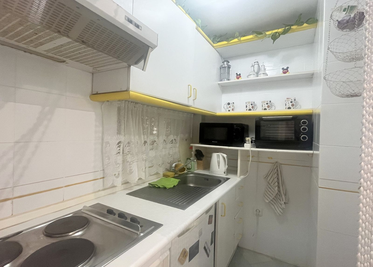 Apartamentos de 2 dormitorios en venta en Calahonda – R5121622