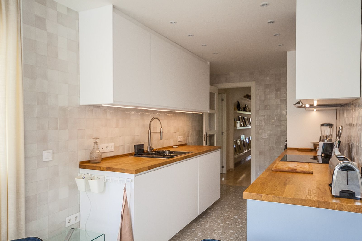 2 bedroom Penthouses for sale in Elviria – R5140744