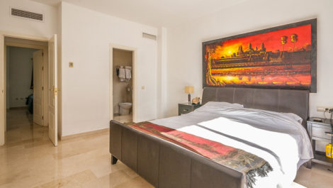 2 bedroom Apartments for sale in Cabopino – R5140846