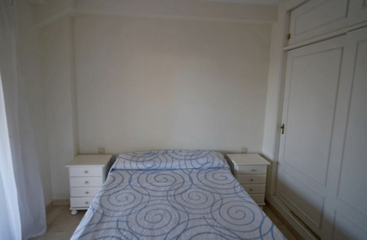 1 bedroom Apartments for sale in Calahonda – R5134444