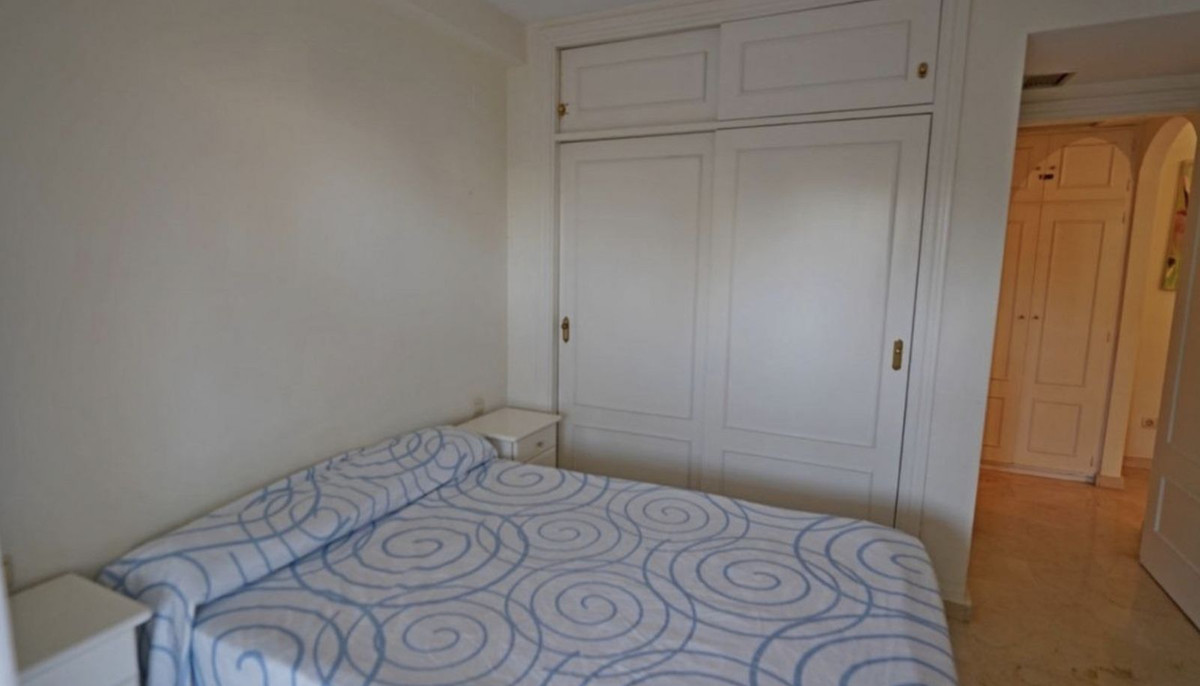 1 bedroom Apartments for sale in Calahonda – R5134444
