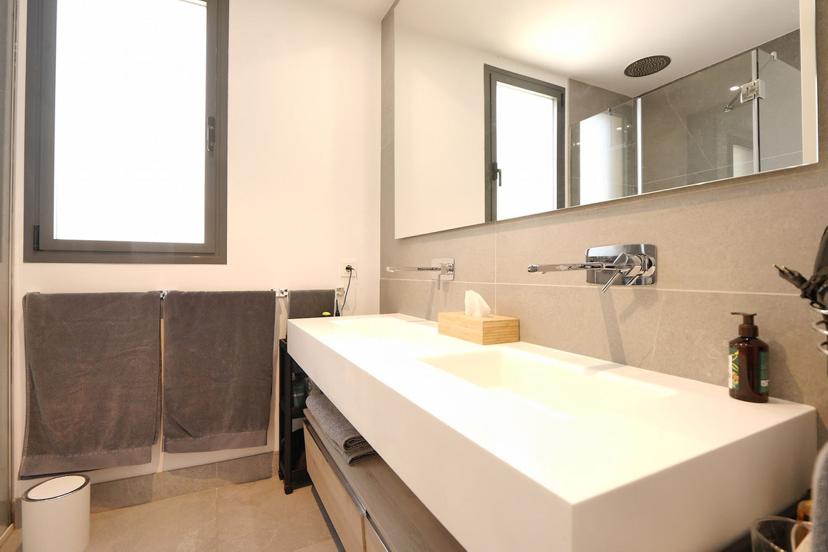 3 bedroom Apartments for sale in Cabopino – R5130787
