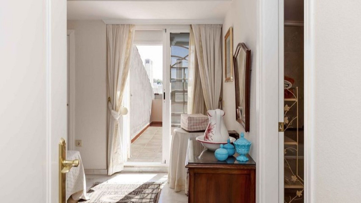3 bedroom Apartments for sale in Milla de Oro – R5141653
