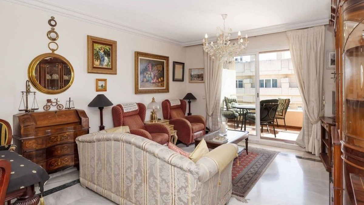 3 bedroom Apartments for sale in Milla de Oro – R5141653