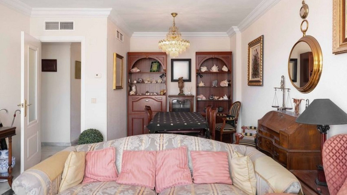 3 bedroom Apartments for sale in Milla de Oro – R5141653