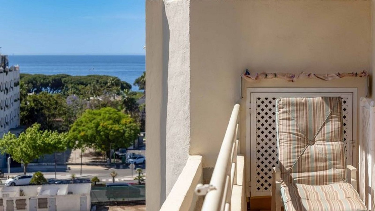 3 bedroom Apartments for sale in Milla de Oro – R5141653