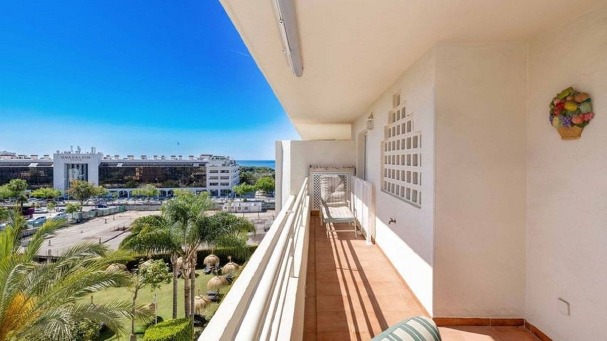 3 bedroom Apartments for sale in Milla de Oro – R5141653