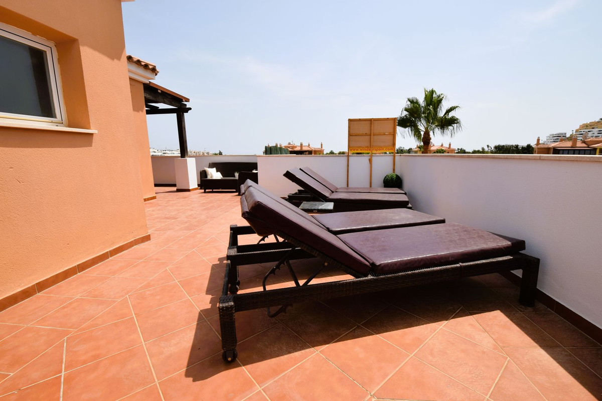Aticos de 2 dormitorios en venta en La Cala de Mijas – R5138662
