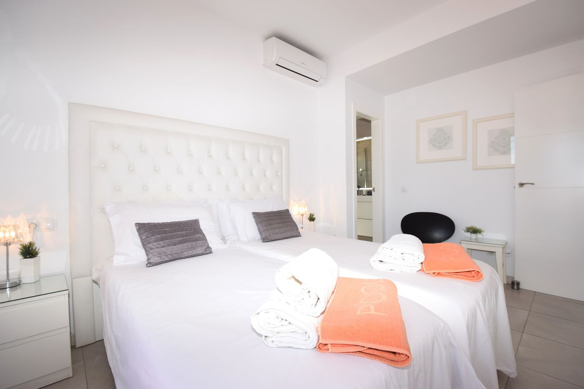 Aticos de 2 dormitorios en venta en La Cala de Mijas – R5138662