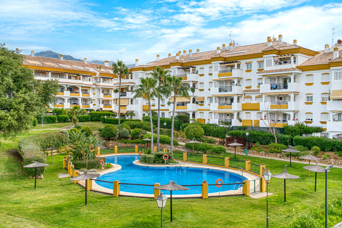 3 bedroom Apartments for sale in Milla de Oro – R5047888