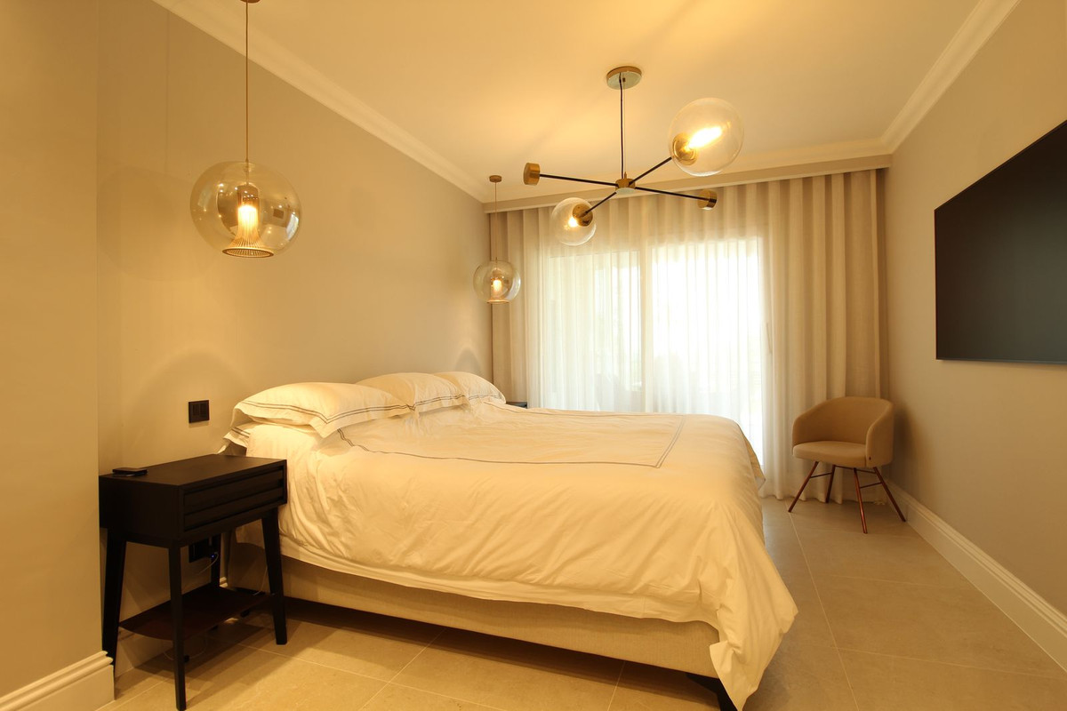 3 bedroom Apartments for sale in Sierra Blanca – R5130766