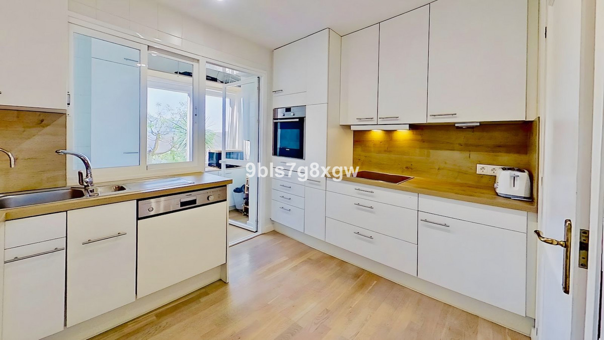 2 bedroom Apartments for sale in La Mairena – R5135203