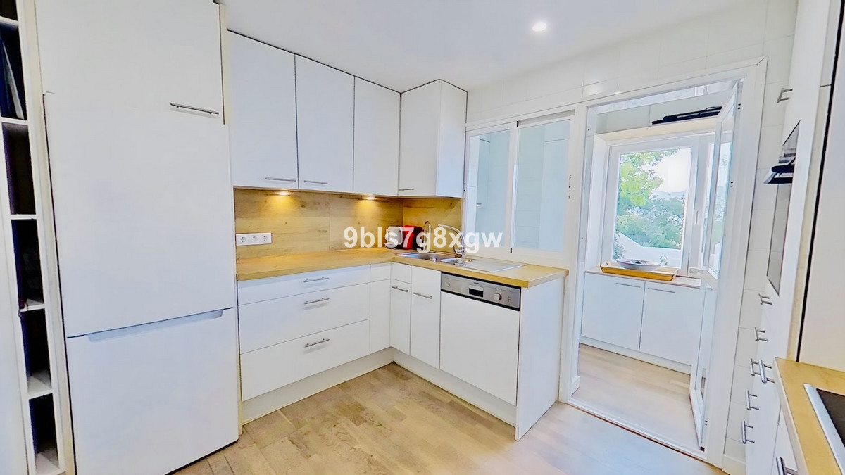 2 bedroom Apartments for sale in La Mairena – R5135203