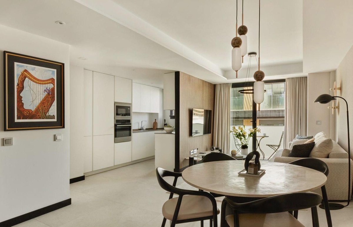 2 bedroom Apartments for sale in Marbella – R5118928