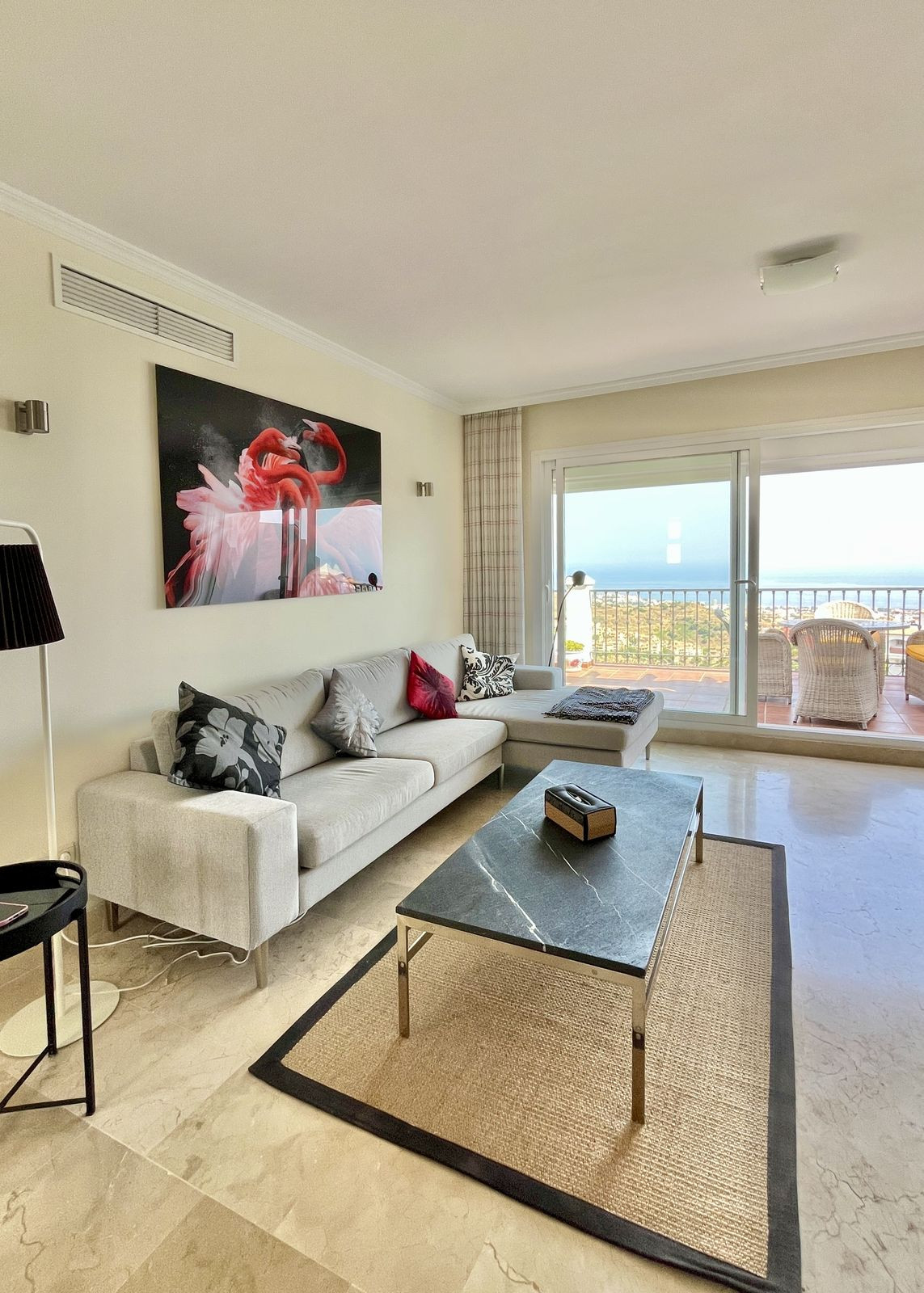 Aticos de 2 dormitorios en venta en Calahonda – R5076082