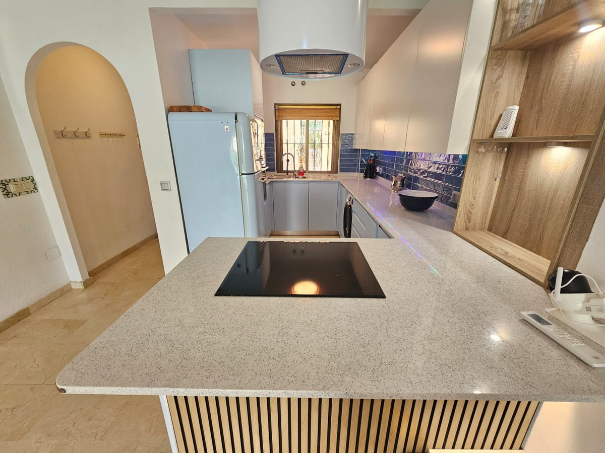 2 bedroom Apartments for sale in Riviera del Sol – R5145790