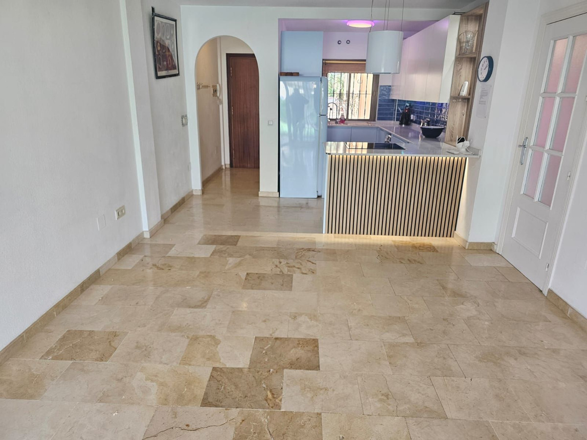 2 bedroom Apartments for sale in Riviera del Sol – R5145790