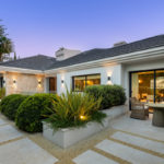 7 bedroom Villas for sale in Las Brisas – R5130388