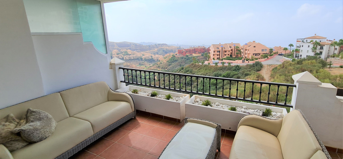 2 bedroom Apartments for sale in Calahonda – R5134621