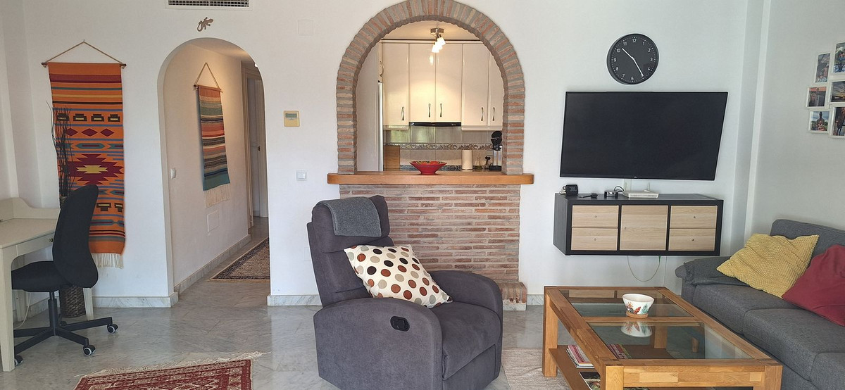 2 bedroom Apartments for sale in Calahonda – R5132548
