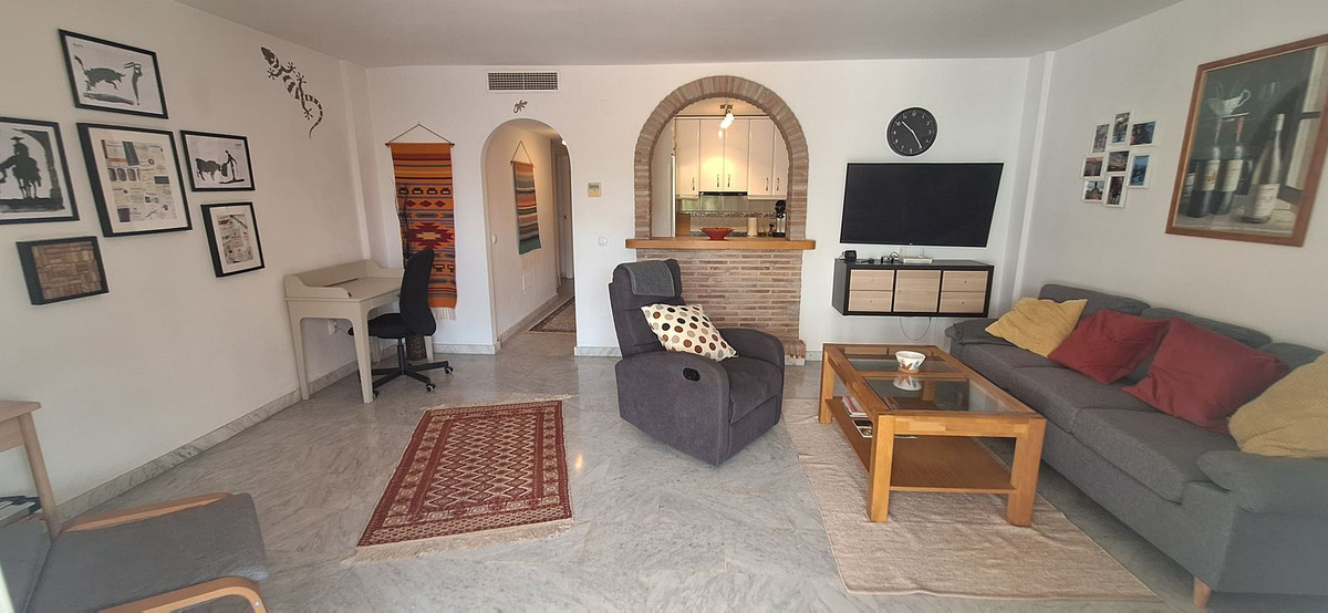 2 bedroom Apartments for sale in Calahonda – R5132548