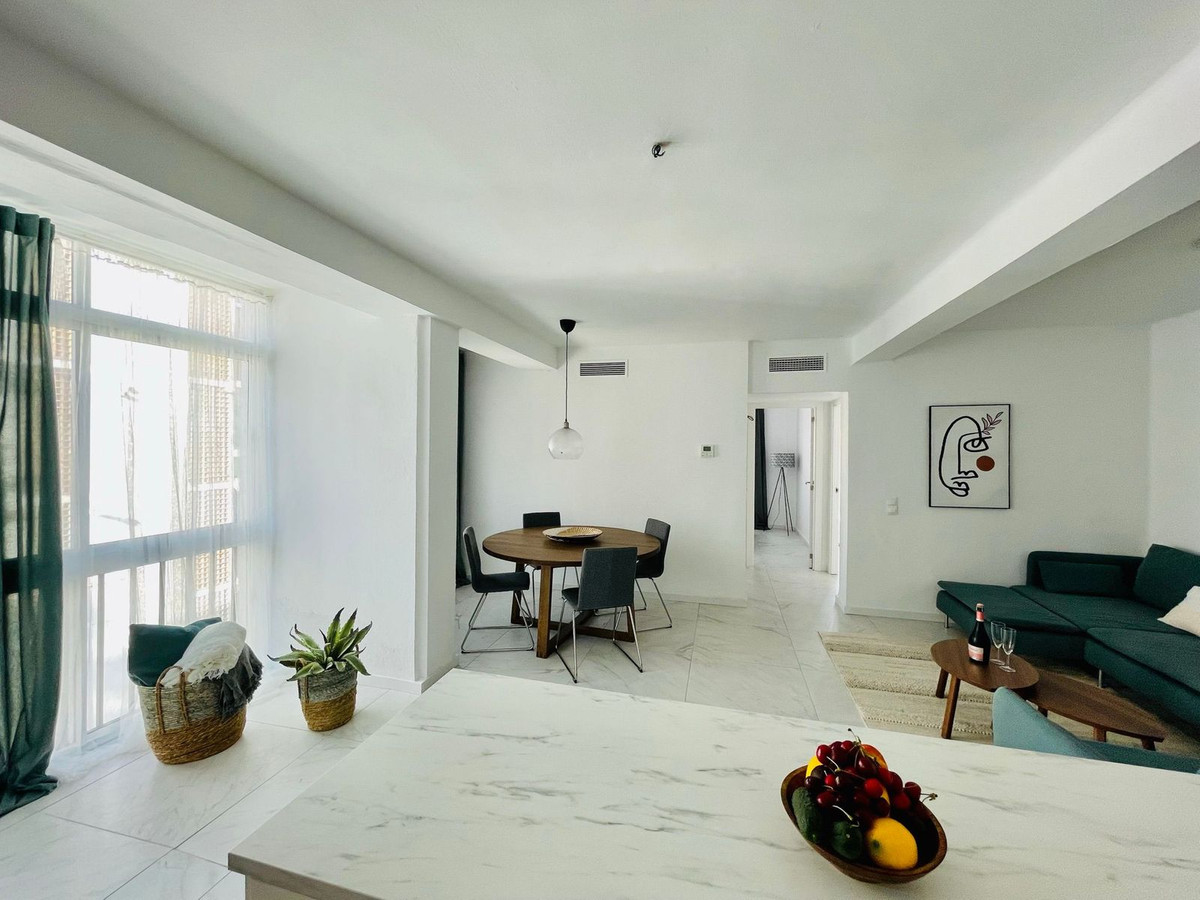 2 bedroom Apartments for sale in Marbella – R5134801