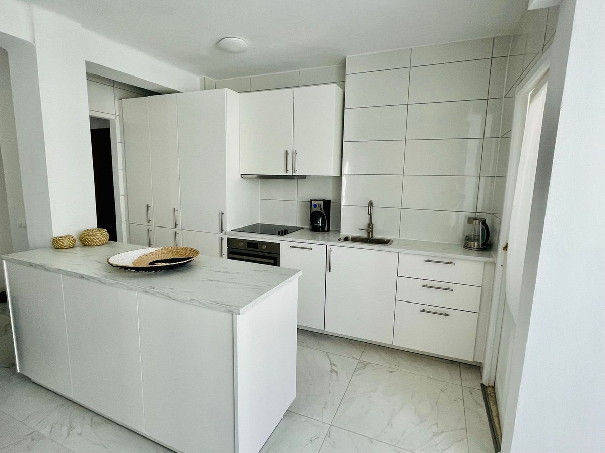 2 bedroom Apartments for sale in Marbella – R5134801