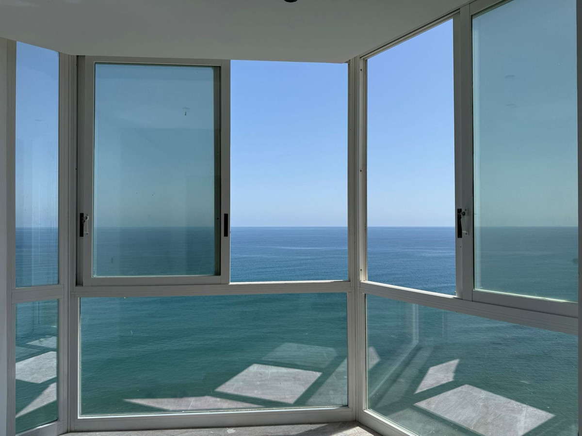 2 bedroom Apartments for sale in Calahonda – R5131909