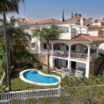 Villas de 6 dormitorios en venta en Riviera del Sol – R5043937