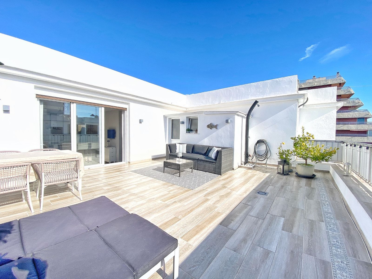 Aticos de 1 dormitorio en venta en Marbella – R4889509