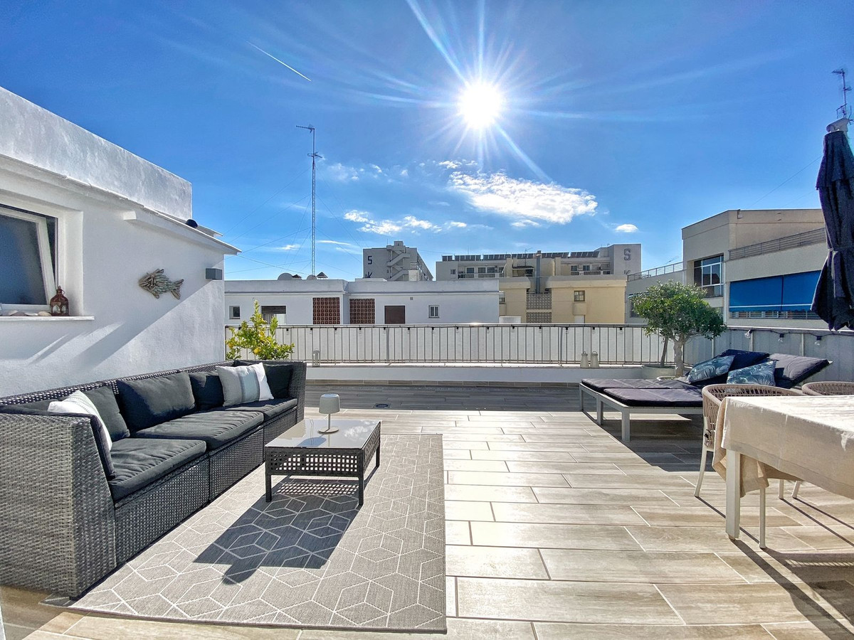 Aticos de 1 dormitorio en venta en Marbella – R4889509