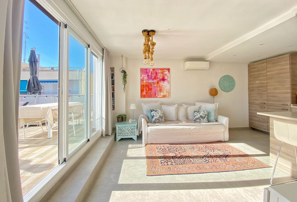 Aticos de 1 dormitorio en venta en Marbella – R4889509