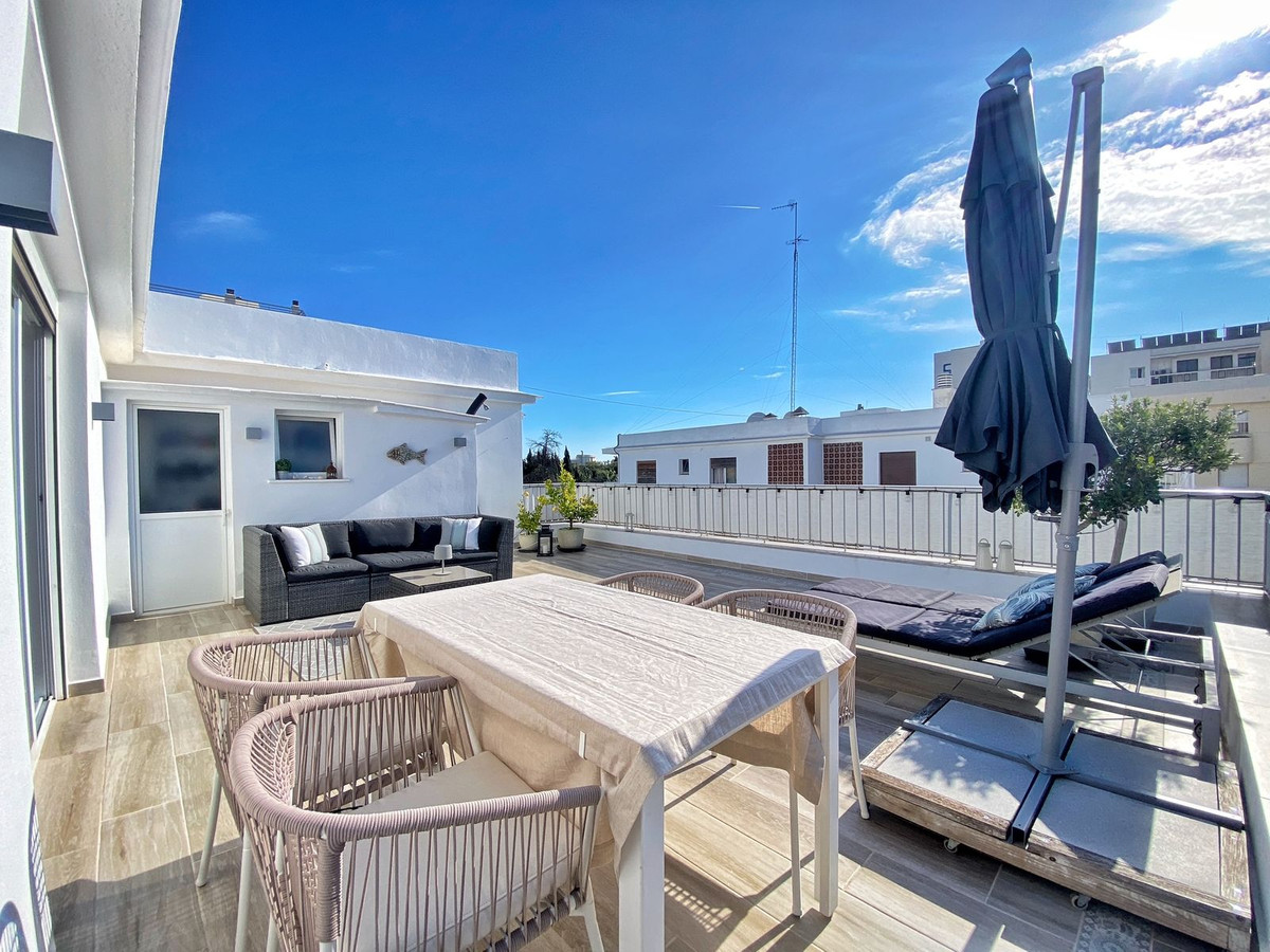 Aticos de 1 dormitorio en venta en Marbella – R4889509