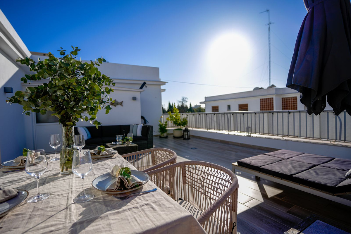 Aticos de 1 dormitorio en venta en Marbella – R4889509