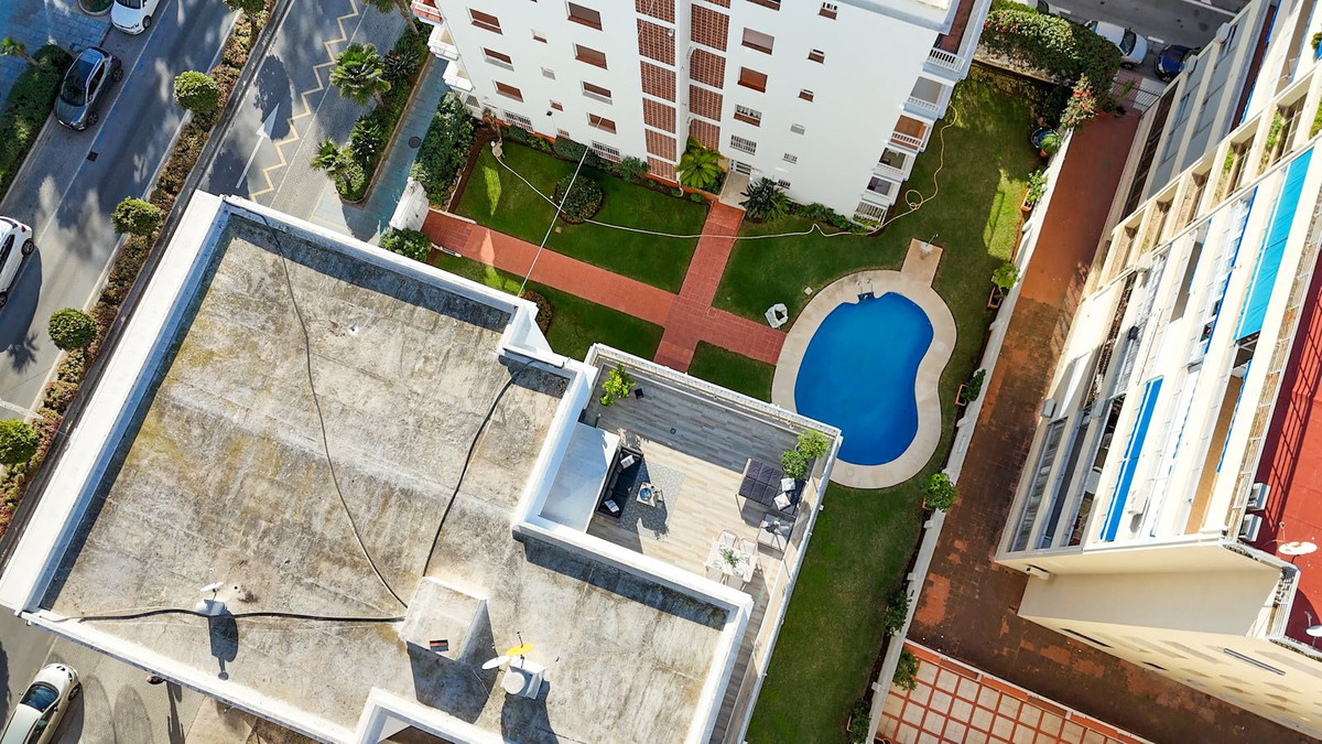 Aticos de 1 dormitorio en venta en Marbella – R4889509