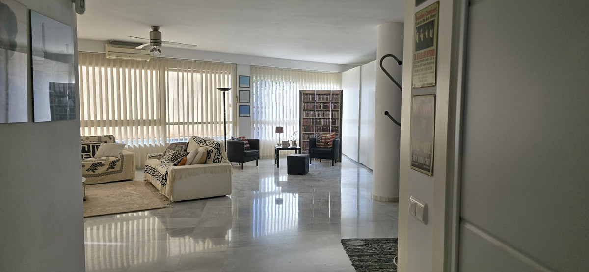 Apartamentos de 2 dormitorios en venta en Marbella – R5132818