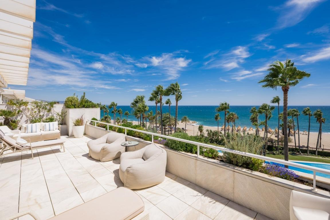 Aticos de 3 dormitorios en venta en Marbella – R5146285