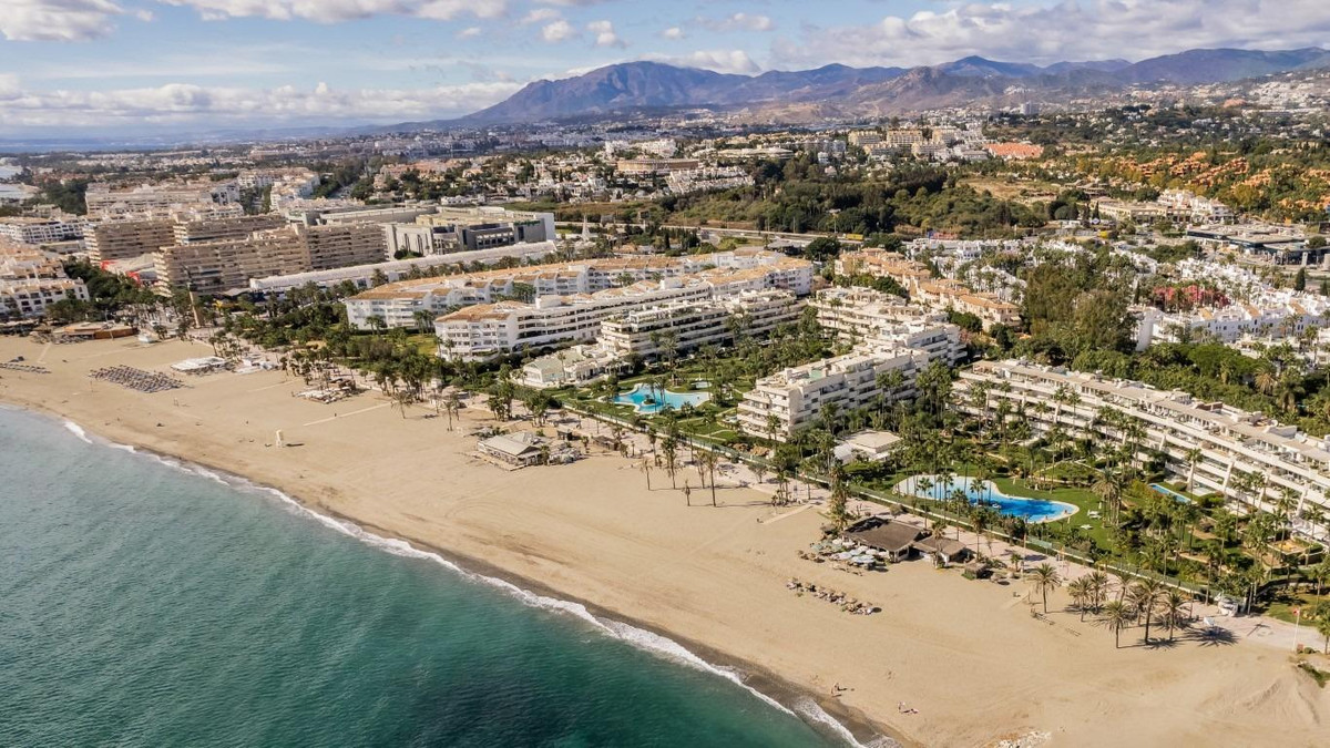 Aticos de 3 dormitorios en venta en Marbella – R5146285