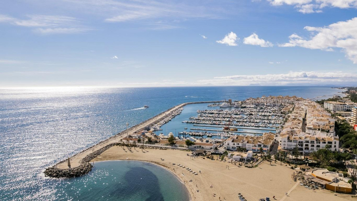 Aticos de 3 dormitorios en venta en Marbella – R5146285
