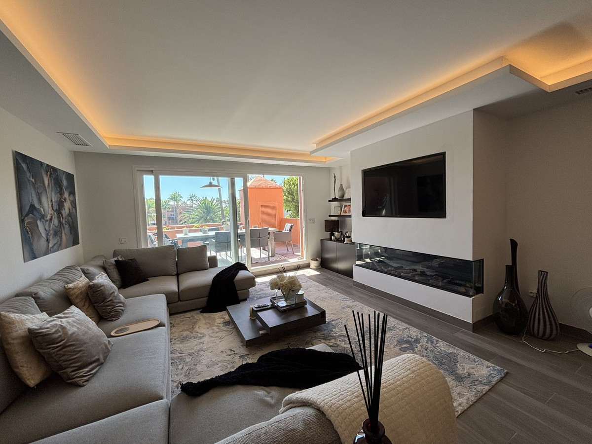 3 bedroom Penthouses for sale in Guadalmina Baja – R5139022