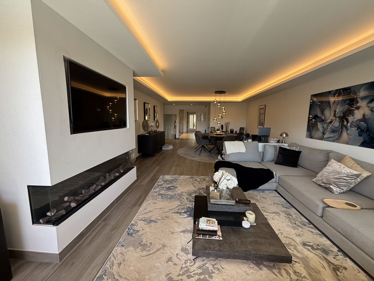 3 bedroom Penthouses for sale in Guadalmina Baja – R5139022