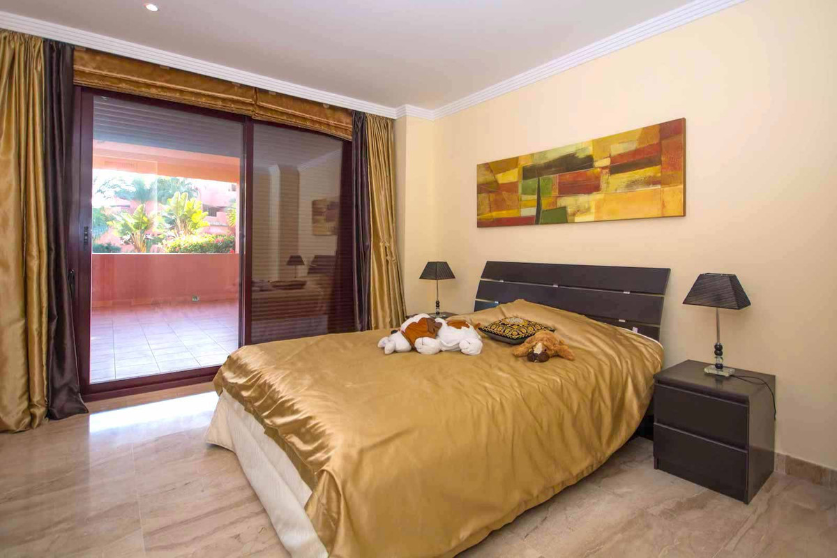 4 bedroom Apartments for sale in Nueva Milla de Oro – R5127307