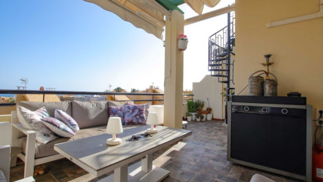 Aticos de 2 dormitorios en venta en Calahonda – R5127169